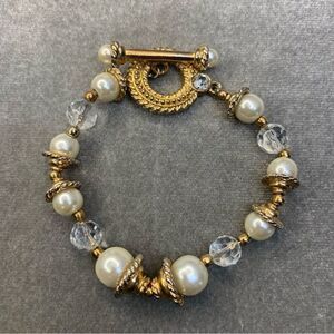 Faux pearl clear beaded gold tone bracelet